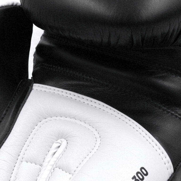Adidas Hybrid 300 - Black / White